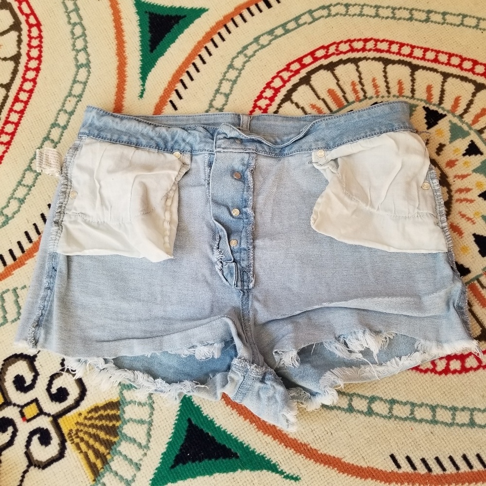 Forever 21 Buttonfly Jean Shorts - Picture 6 of 7